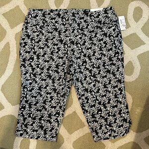 CJ Banks Crop Pants, black & white pattern with pineapples, signature slimming